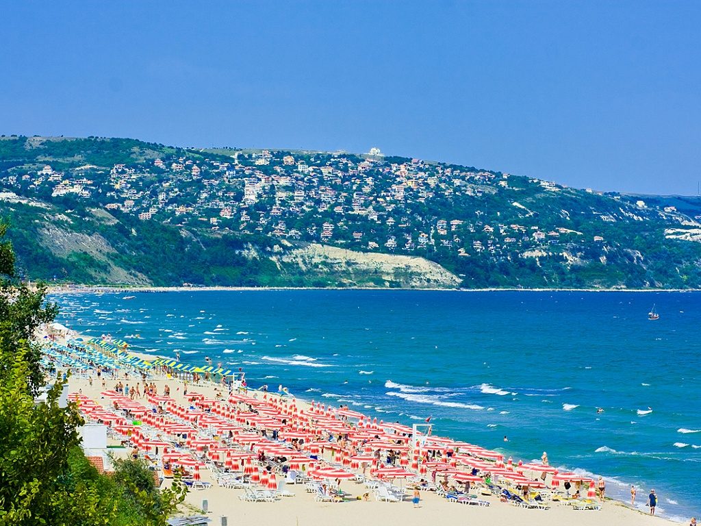 Bulgarija 4* viešbutyje birželį